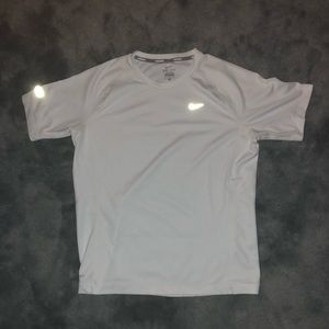 NIKE MILLER DRI FIT RUNNING T SHIRT